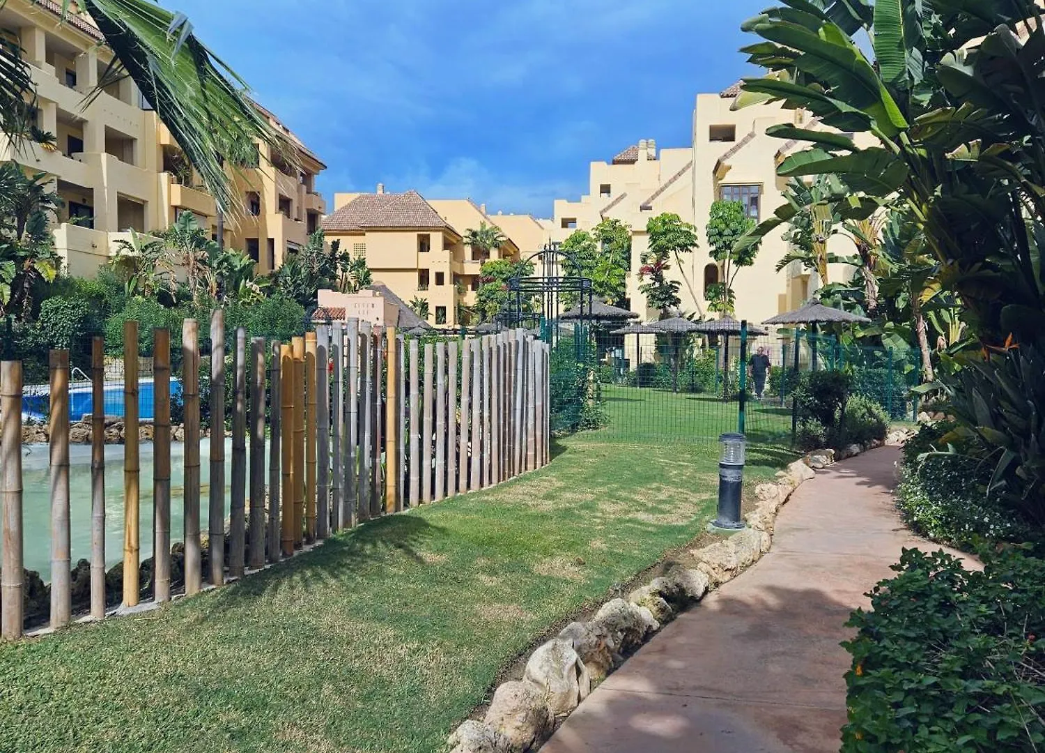Ground Floor 2 Bed Apartment La Duquesa With 5 Pools And Large Terrace Manilva Spain