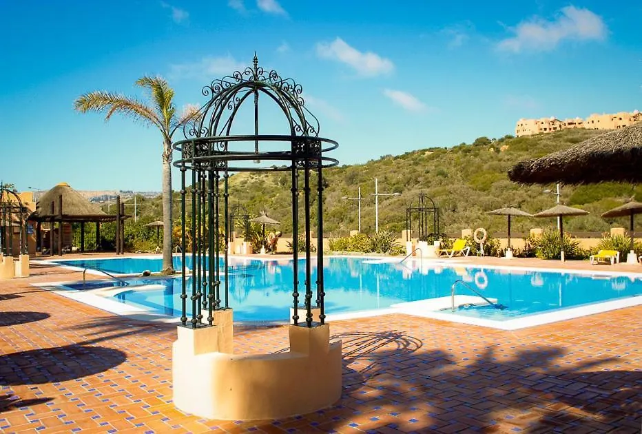 Ground Floor 2 Bed Apartment La Duquesa With 5 Pools And Large Terrace مانيلفا 0*,